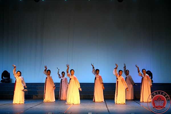 舞蹈系教学汇报演出获好评