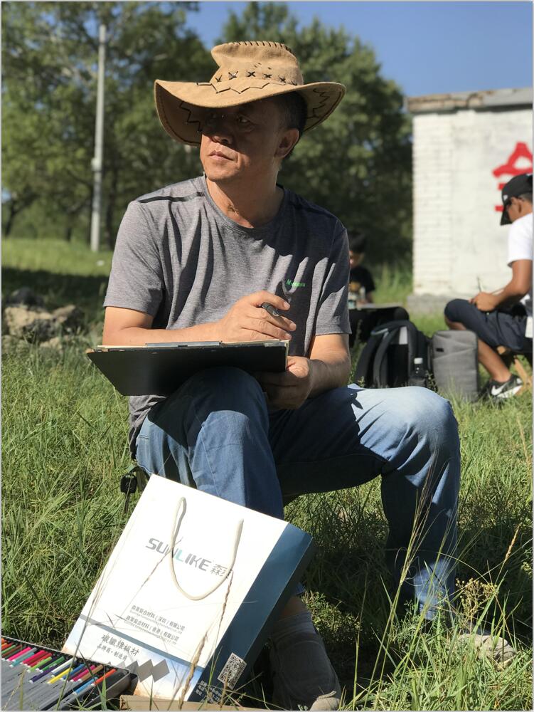 我院艺术设计系新生前往张北大河开展艺术写生活动 我院艺术设计系新生前往张北大河开展艺术写生活动