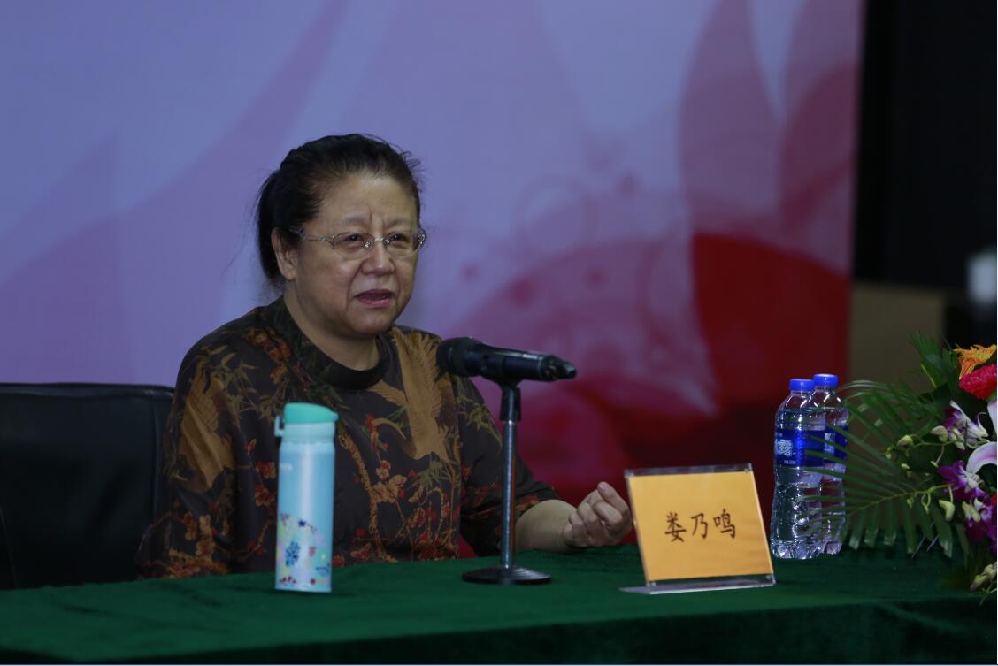 国家一级导演娄乃鸣做客北京演艺专修学院名人讲堂 国家一级导演娄乃鸣做客北京演艺专修学院名人讲堂