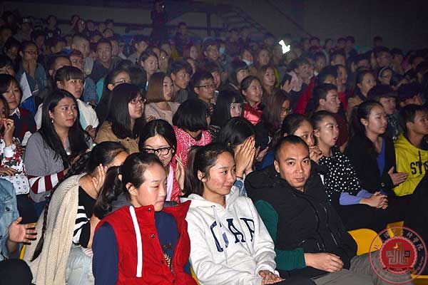 北京歌剧舞剧院来北京演艺专修学院演出