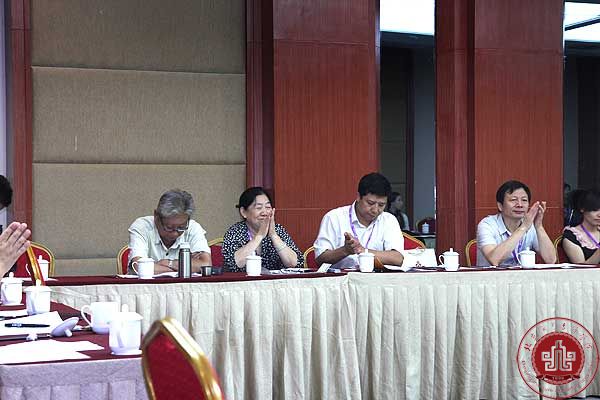 倍受鼓舞勇于大担当 充满自信完成新使命 倍受鼓舞勇于大担当 充满自信完成新使命