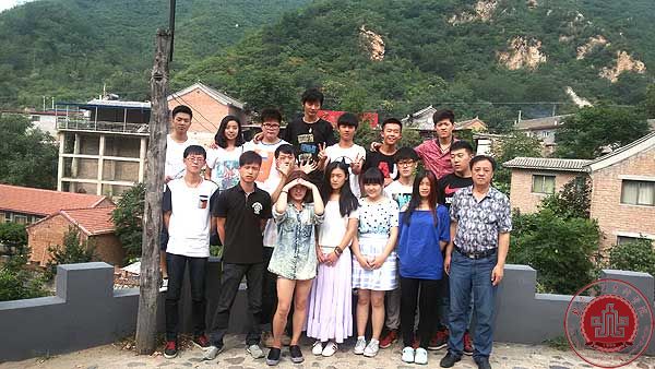 艺术设计系新生写生顺利结束