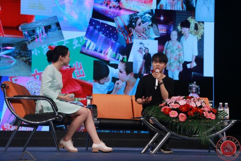 第十三届玩艺夏夏令营快报:著名导演尤小刚作客名家讲堂 第十三届玩艺夏夏令营快报:著名导演尤小刚作客名家讲堂