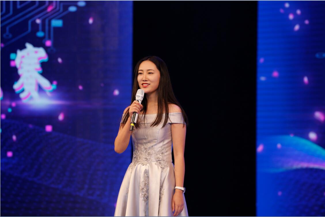 庆祝精英集团成立30周年暨第九届才艺大赛在北演剧场启动 庆祝精英集团成立30周年暨第九届才艺大赛在北演剧场启动