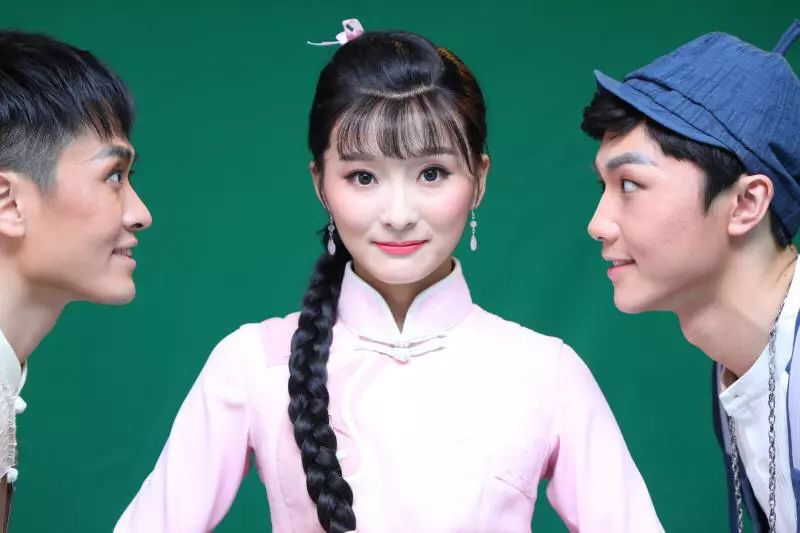 《金蝉塑与糖人宝》,演绎乱世的“北京青年” 《金蝉塑与糖人宝》,演绎乱世的“北京青年”