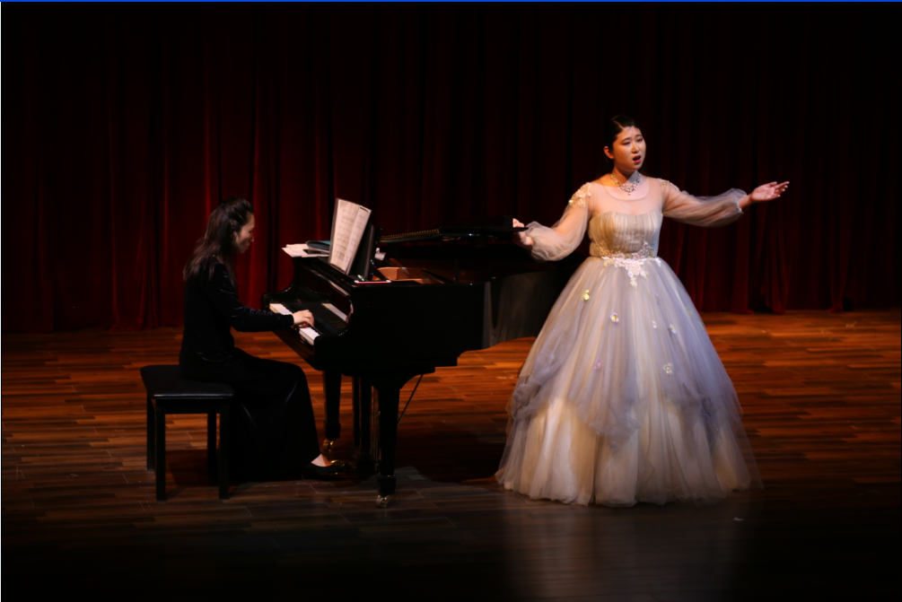 富大蔚老师声乐班毕业音乐会精彩上演