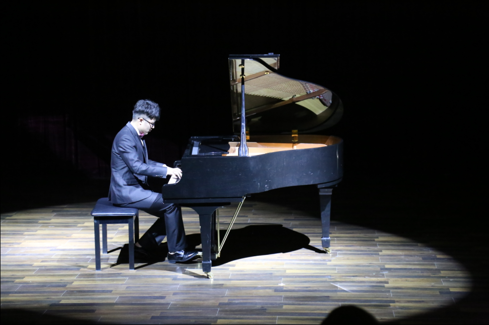 音乐系任丛聪老师钢琴班毕业音乐会成功举办 音乐系任丛聪老师钢琴班毕业音乐会成功举办