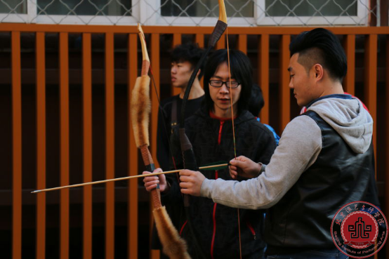 弓箭社团活动如期举行