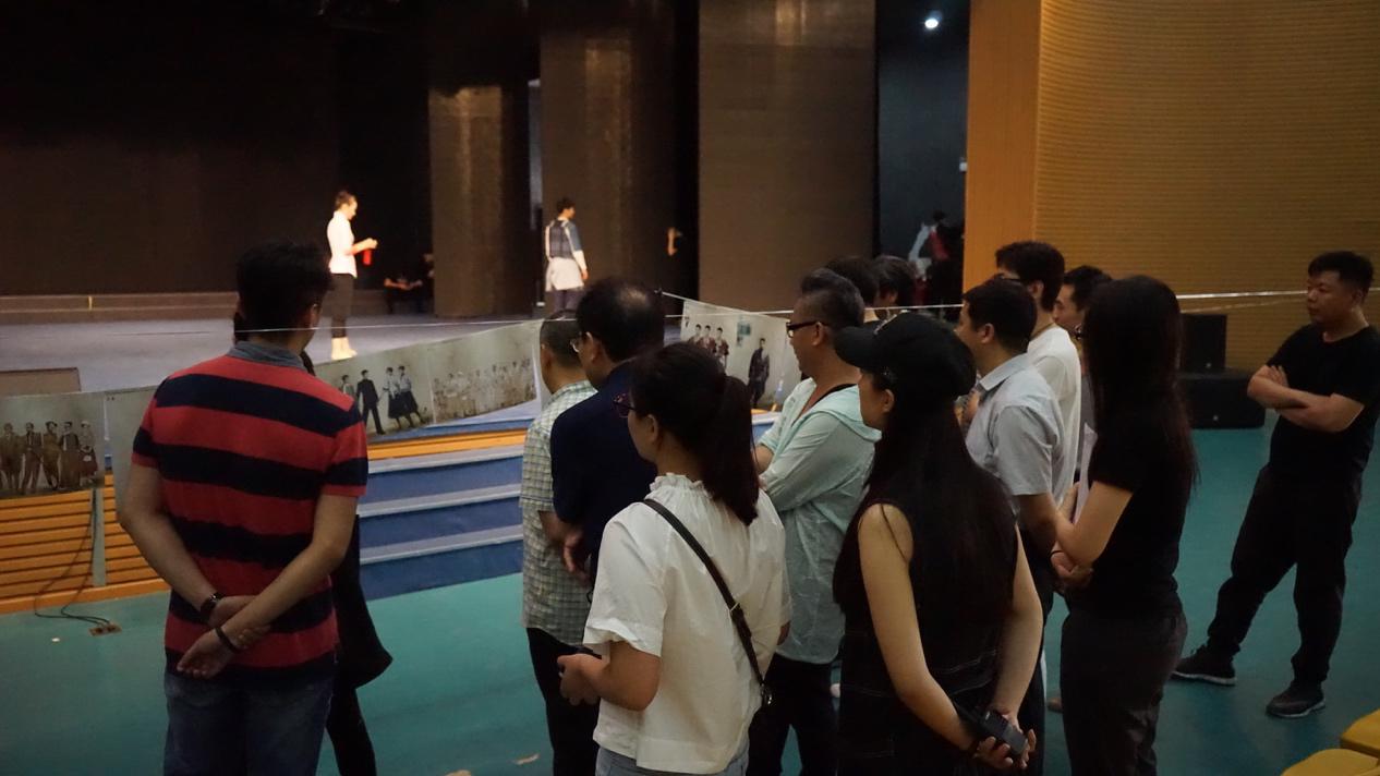 大型原创舞剧《金蝉塑与糖人宝》首次联排获北京专家称赞 大型原创舞剧《金蝉塑与糖人宝》首次联排获北京专家称赞