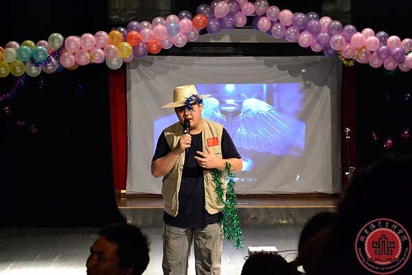 影视编导系与美术系携手欢庆中秋