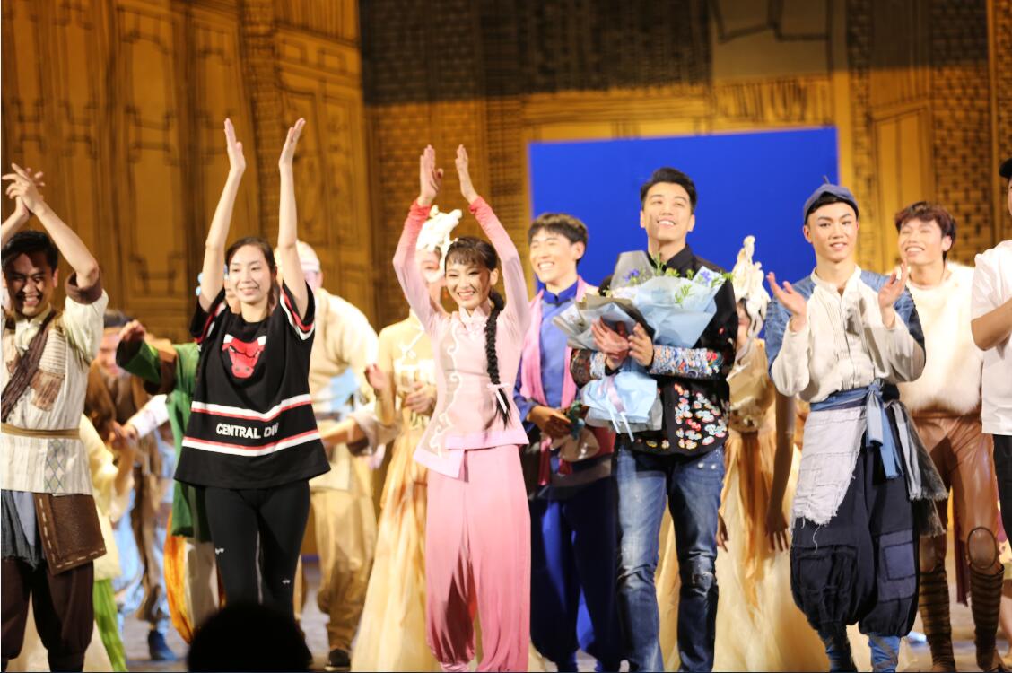 我院大型原创舞剧《金蝉塑与糖人宝》首演大获成功 我院大型原创舞剧《金蝉塑与糖人宝》首演大获成功