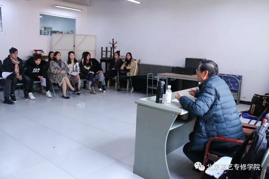 回归母校 重装上阵 回归母校 重装上阵