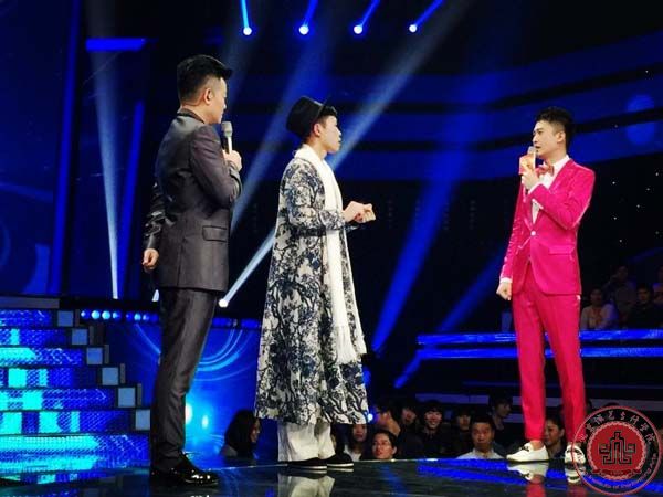 播音主持系学生王梓受邀参加央视《黄金100秒》节目录制