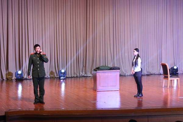 参加公安部“十佳退伍老兵”颁奖典礼晚会 参加公安部“十佳退伍老兵”颁奖典礼晚会