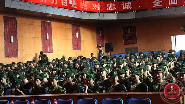 新生军训正式拉开帷幕 新生军训正式拉开帷幕