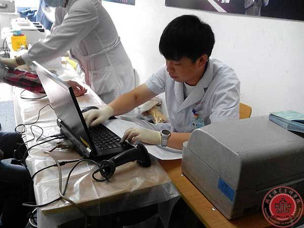 无偿献血 传递温暖