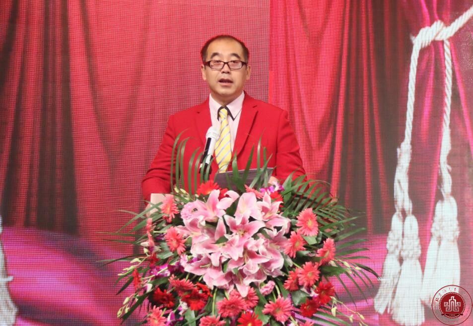 北京演艺专修学院隆重举行2017级新生开学典礼 北京演艺专修学院隆重举行2017级新生开学典礼