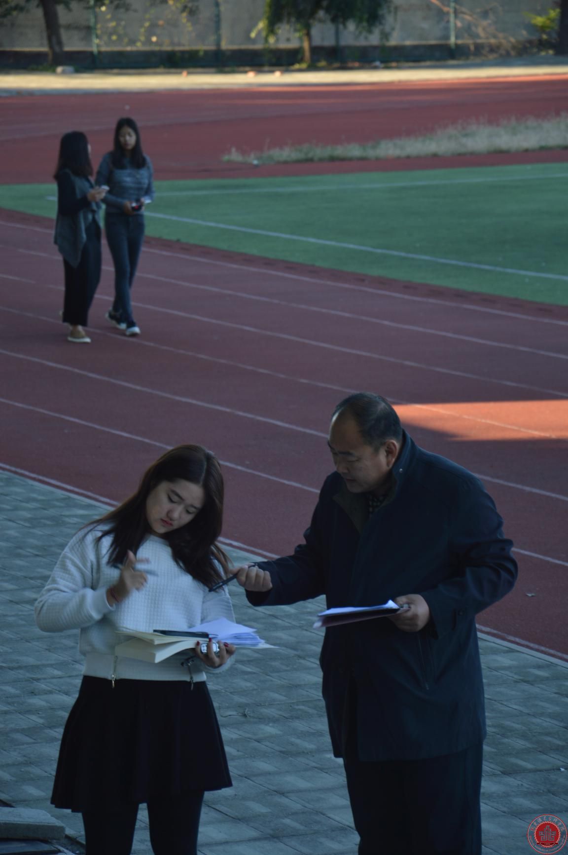 新校区晨练展我院学生风采