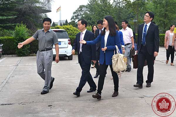 韩国西海大学一行来北演访问