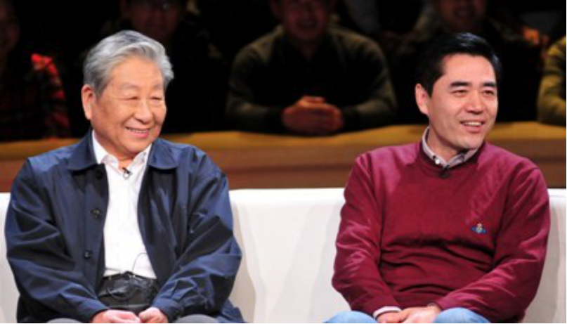 我院2018艺考火热进行中,83岁高龄的梁伯龙院长亲临现场指导 我院2018艺考火热进行中,83岁高龄的梁伯龙院长亲临现场指导