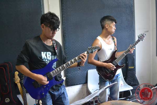 我院2013级新生正式开课