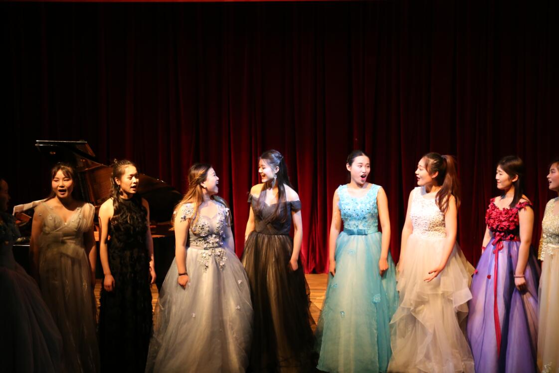 音乐系汤洁、于晓丽老师声乐班毕业音乐会圆满落幕 音乐系汤洁、于晓丽老师声乐班毕业音乐会圆满落幕