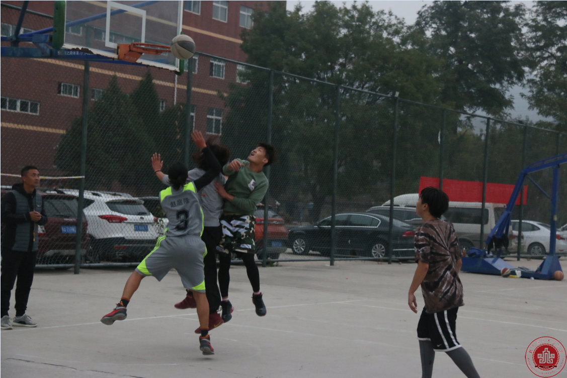 我院成功举办首届3V3学生篮球对抗赛 我院成功举办首届3V3学生篮球对抗赛