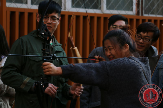 弓箭社团活动如期举行