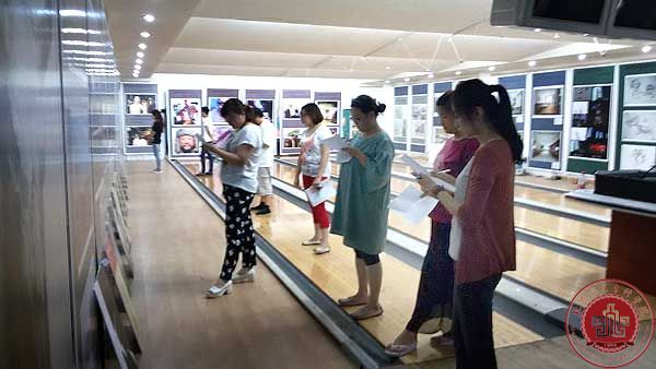 艺术设计系公益海报大赛