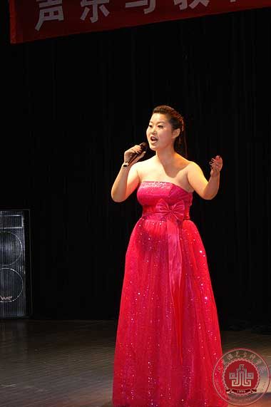 声乐与教育系佟艳杰老师声乐班学生音乐会举行