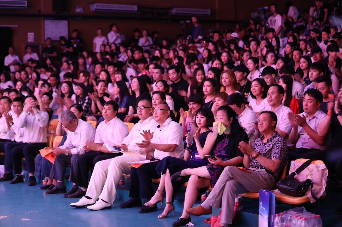 我院隆重举行2018届毕业典礼暨第九届才艺大赛颁奖典礼 我院隆重举行2018届毕业典礼暨第九届才艺大赛颁奖典礼