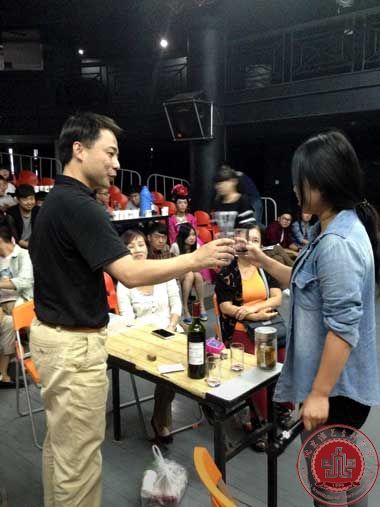 播音主持系举办中秋茶话会暨系歌首发式