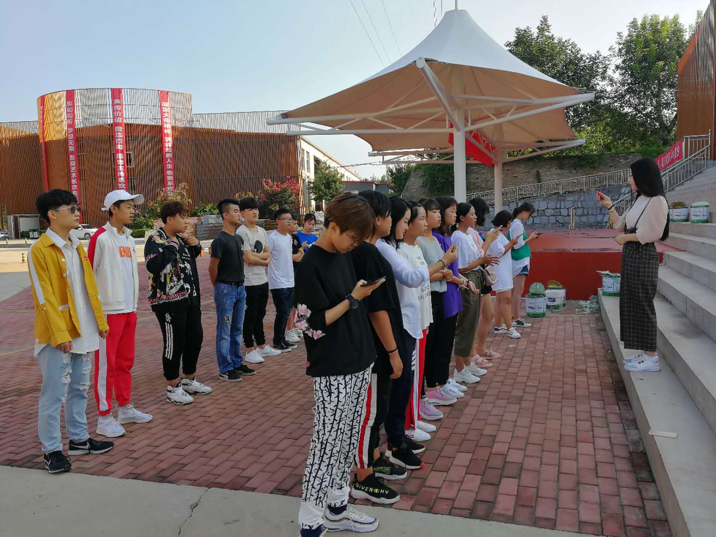 北演学子晨功记:每天叫醒你的不是闹钟,而是梦想 北演学子晨功记:每天叫醒你的不是闹钟,而是梦想