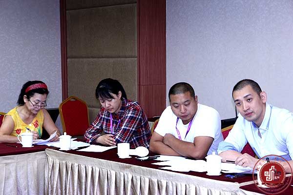 倍受鼓舞勇于大担当 充满自信完成新使命 倍受鼓舞勇于大担当 充满自信完成新使命