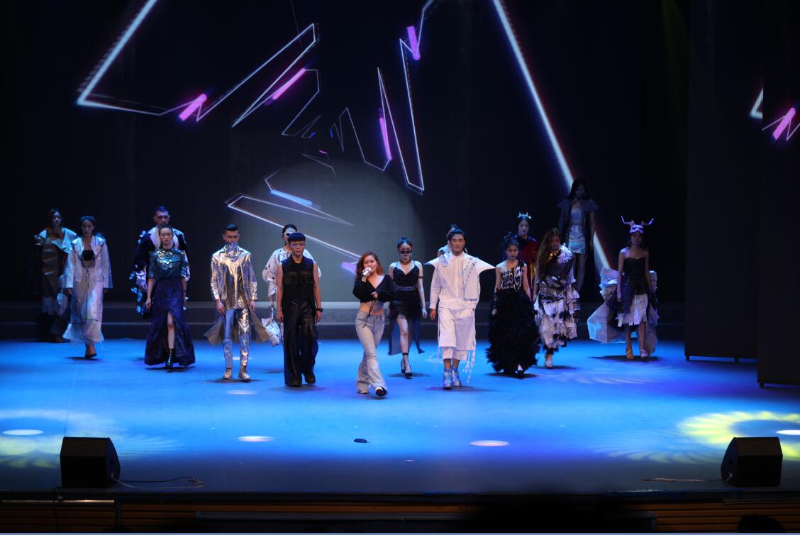 我院隆重举行2018届毕业典礼暨第九届才艺大赛颁奖典礼 我院隆重举行2018届毕业典礼暨第九届才艺大赛颁奖典礼