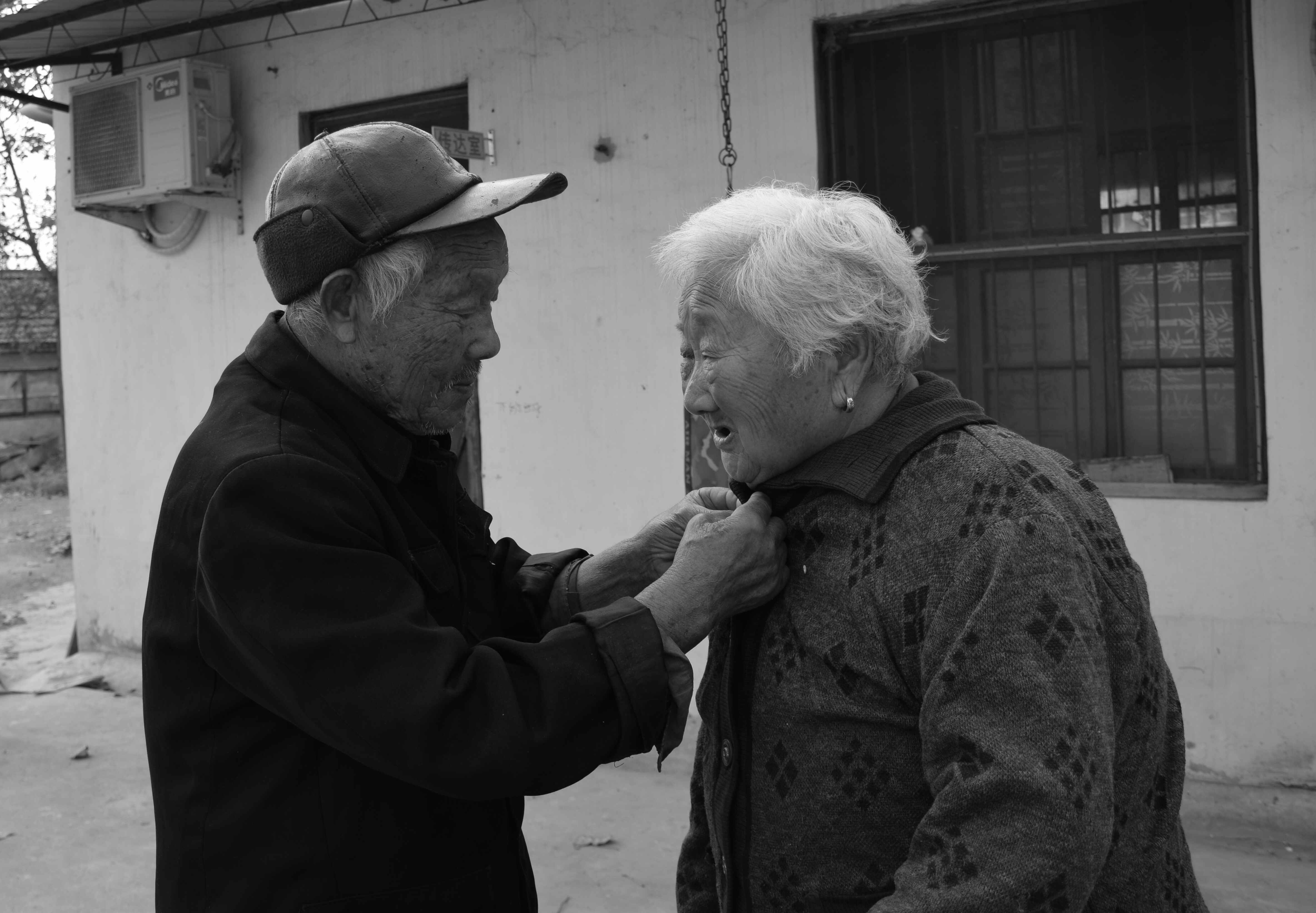 我院影视艺术系学生高广宣个人摄影展成功举办 我院影视艺术系学生高广宣个人摄影展成功举办