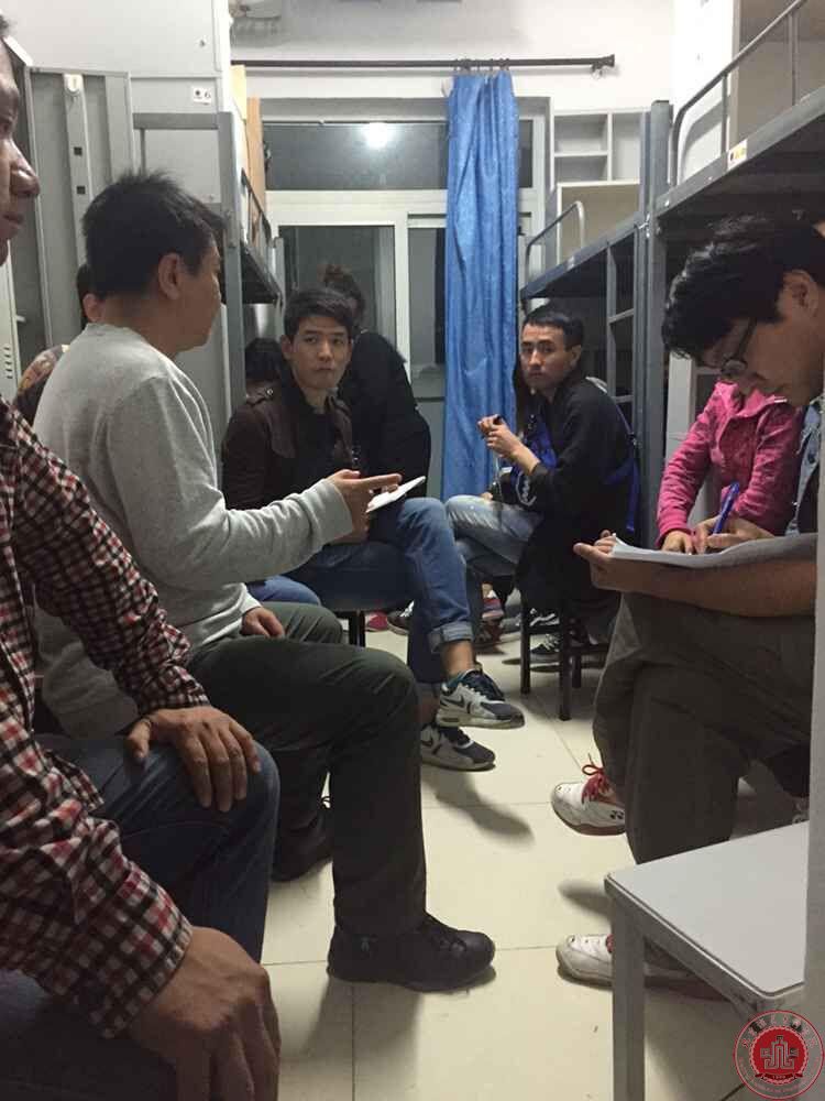 全体辅导员赴新校区召开工作会议