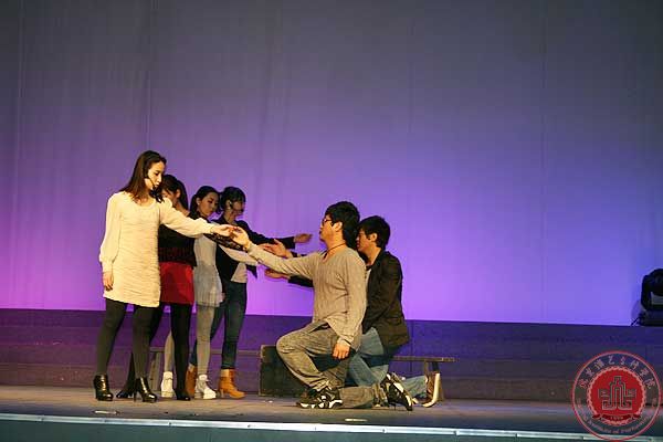 播音主持系教学成果汇报演出昨举行 播音主持系教学成果汇报演出昨举行