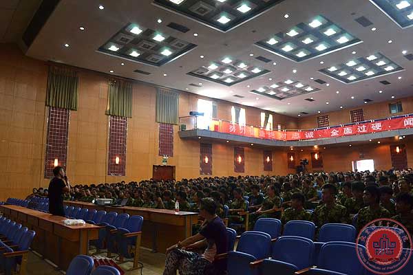 我院邀请芭乐网CEO姚建疆为新生举行励志讲座