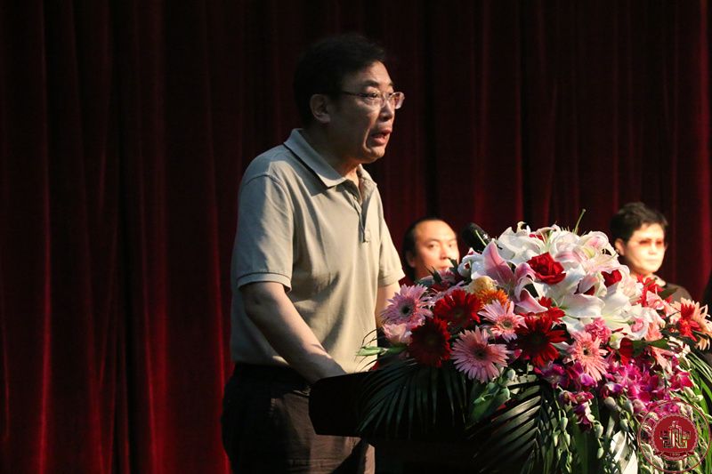 我院隆重举行2016届毕业生毕业典礼 我院隆重举行2016届毕业生毕业典礼