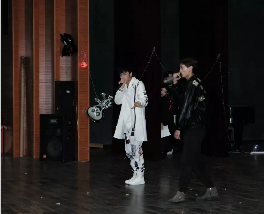 影视艺术系万圣节狂嗨夜 影视艺术系万圣节狂嗨夜