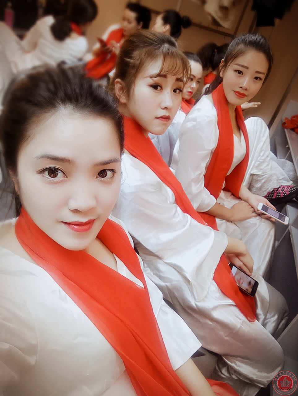 我院音乐系学生参加中央电视台新年音乐会 我院音乐系学生参加中央电视台新年音乐会