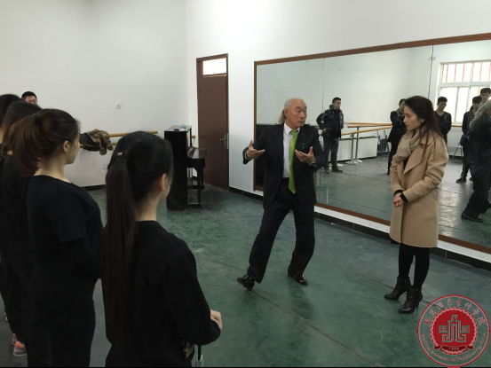 韩国武术明星王虎来我院参观交流 韩国武术明星王虎来我院参观交流