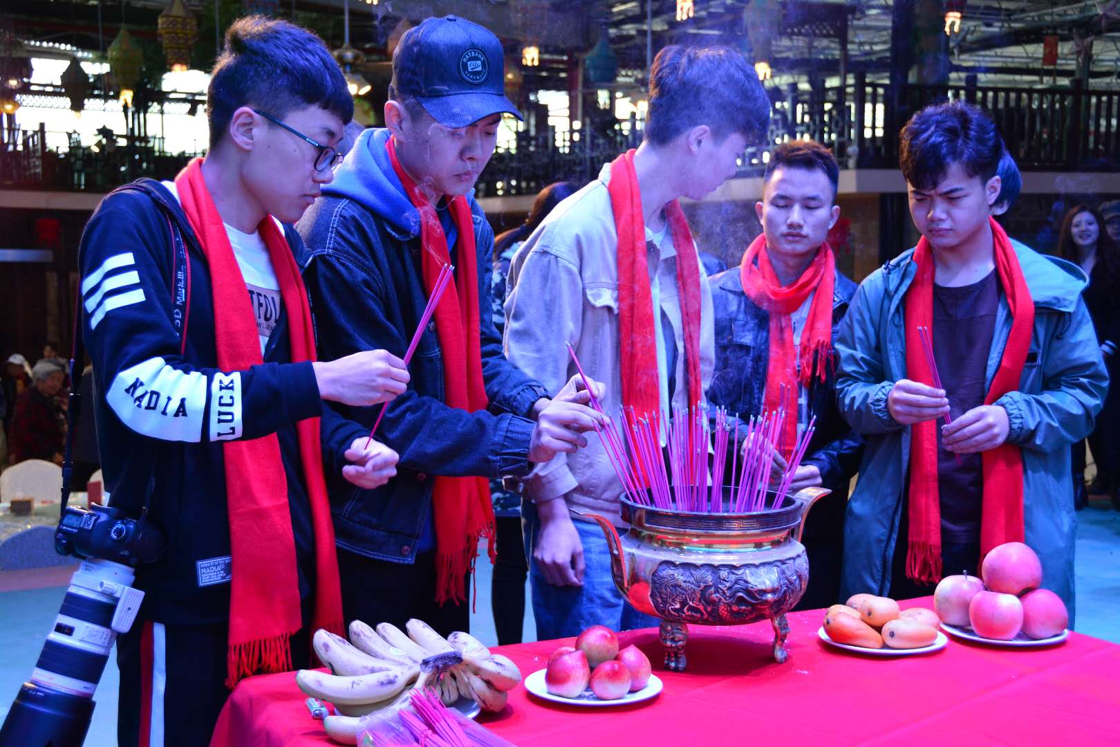 我院15名学生参与原创网络大电影《兄弟》拍摄并担任主创