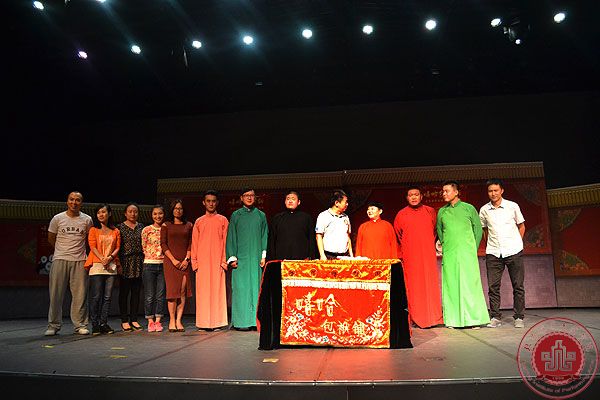 “嘻哈包袱铺”走进北演 “嘻哈包袱铺”走进北演