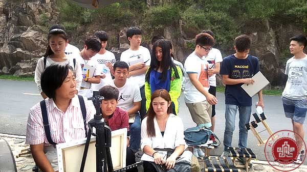 艺术设计系新生写生顺利结束