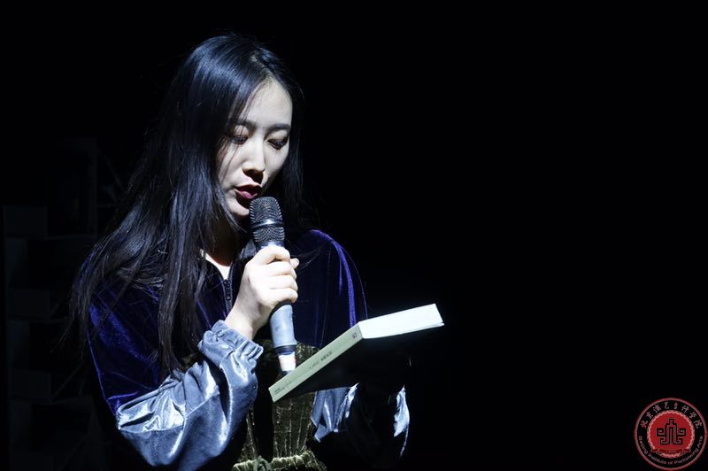 播音主持系举办首届《书途--我们在路上》读书会 播音主持系举办首届《书途--我们在路上》读书会