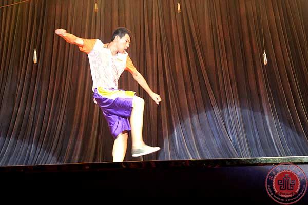 我院2013级新生军训联欢晚会完美落幕 我院2013级新生军训联欢晚会完美落幕