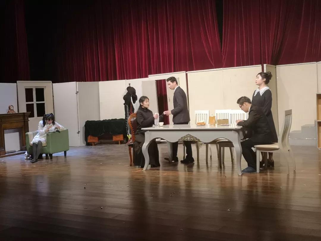 演出成功‖北京演艺专修学院表演系16级4班外国独幕剧专场 演出成功‖北京演艺专修学院表演系16级4班外国独幕剧专场