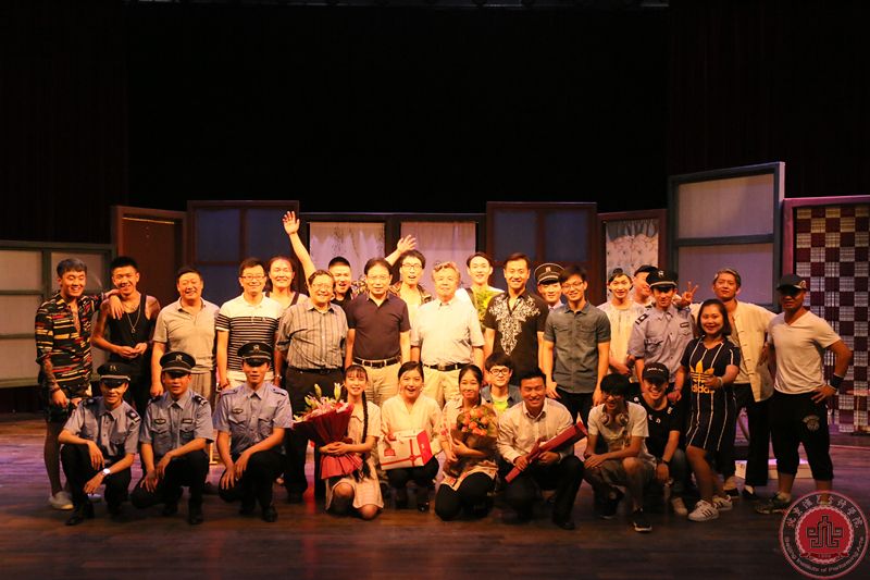 表演系14级毕业大戏《边缘》隆重上演